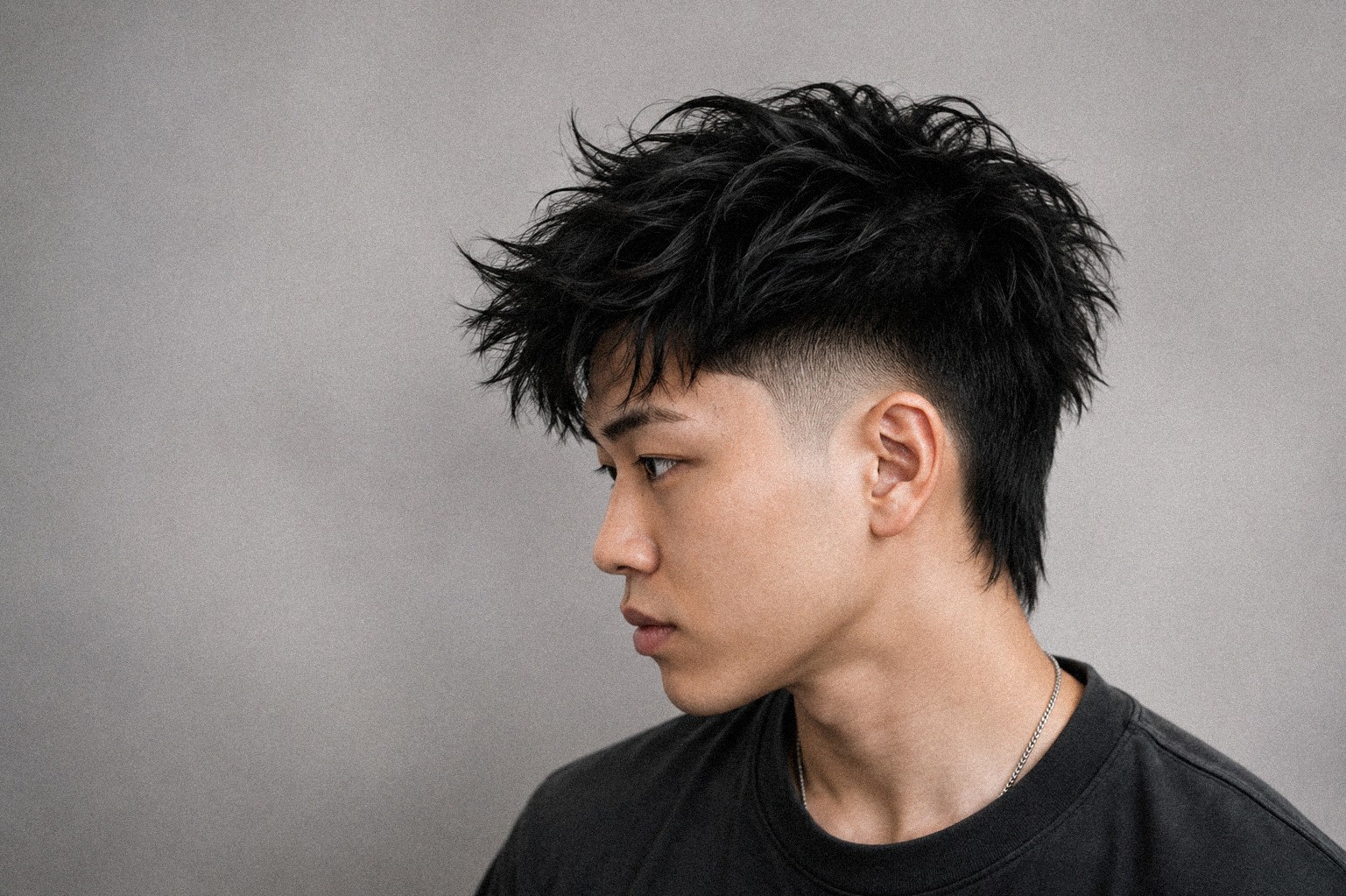 Messy textured volume with a skin fade at the sides